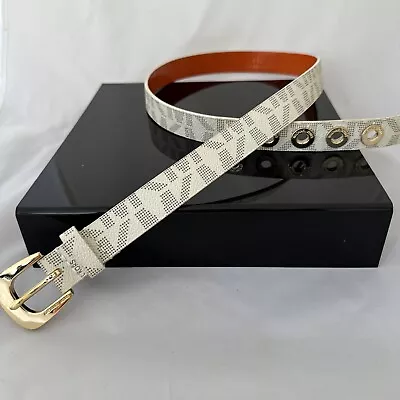 Michael Kors Belt Small • $15