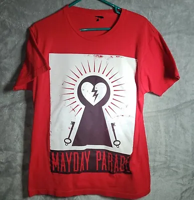 Mayday Parade Mens T-Shirt - Beaming Broken Heart In A Keyhole Image SIZE MEDIUM • $15