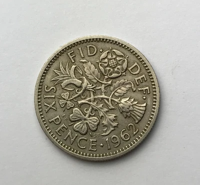 Dated : 1962 - Sixpence - 6d Coin - Queen Elizabeth II - Great Britain • £1.69