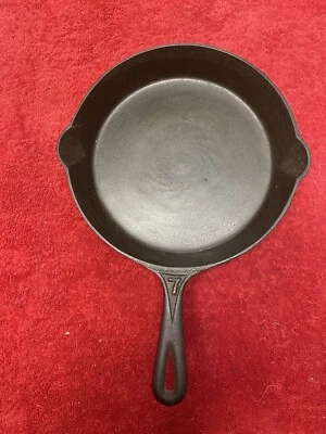 $0.99 • Buy Vintage King Stove And Range #7 Cast Iron Skillet 