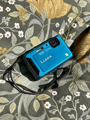 Panasonic LUMIX DMC-FT20 Waterproof Digital Camera - CCD Digicam 📸 • $159