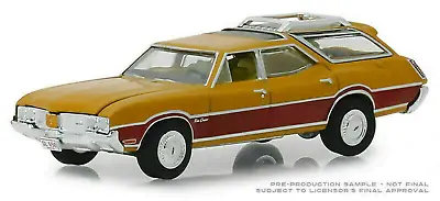 Greenlight 1/64 Estate Wagons S3 1970 Oldsmobile Vista Cruiser Gold Poly 29950C • $3.99