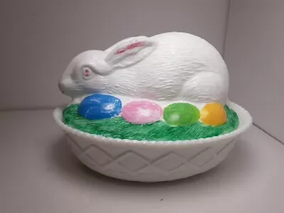 Easter Bunny On Nest With Eggs  Milk Glass Vintage Basket With Lid • $31.99