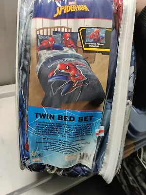 Disney Marvel  Spider-Man 6-Pc. Reversible Twin Comforter Set Jay Franco • $71.24