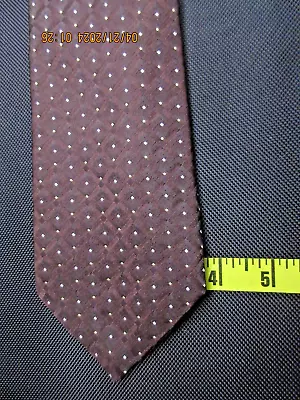 Georgio Armani BrownTie With White And Cream Dots 62  Long 4  Wide • $18