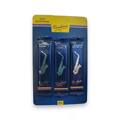 Vandoren Tradition Eb Alto Saxophone Reeds -Strength 2.5 - 3 Pack (SR2125/3V) • $17.49