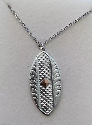 Montana Silversmiths Aztec Oval Reversible Pendant Necklace US Made • $19