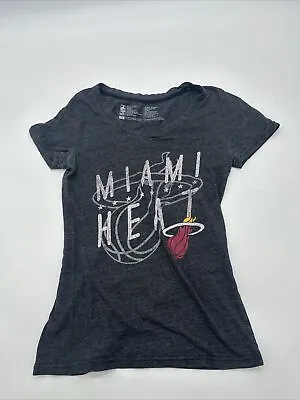 Miami Heat T-Shirt Women Small Gray V-Neck…#1577 • $5.10