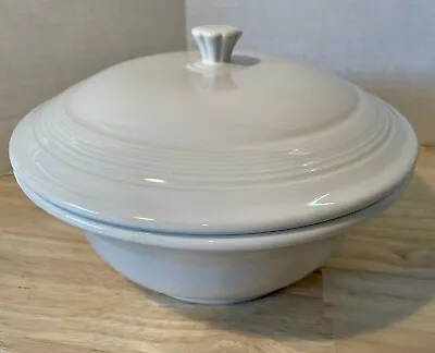 Vintage FIESTAWARE HLC Covered Casserole W/lid 1980s White 2 Qt Made In USA • $32.49