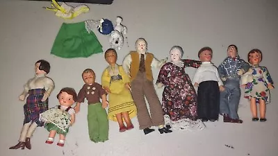 Vintage Sears Dollhouse Dolls Set Of 10 Dolls  Family Grandparents And Other   • $7