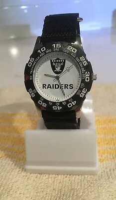 Vtg Raiders NFL Stainless Steel Watch Mens 87F20 Wristwatch CASTROL Tachymeter  • $28.80