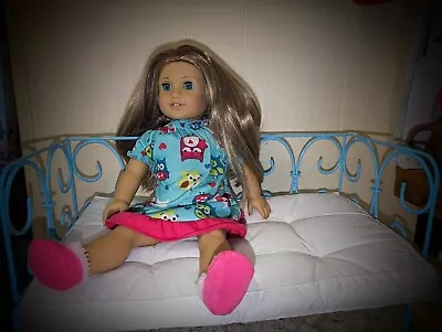 American Girl Doll McKenna Brooks Girl Of The Year 2012 And Day Bed • $78