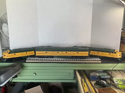 $209 • Buy MTH Chicago And Northwestern 20 2237-1 E8 ABA Diesel Set