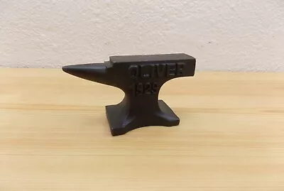 Rustic Oliver 1929 Mini Anvil Paperweight Jeweler 1.5 Lb Raised Lettering • $26.05