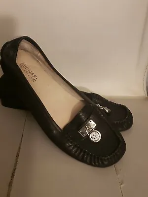 Michael Kors Hamilton Loafer Black Leather Moccasin Silver Padlock Women Sz 8 • $39.99