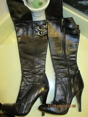 Vintage Versace Women's Leather Thigh High Boot (Size 36)  SALE • $100