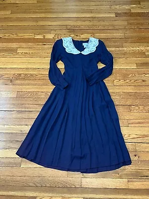 Vintage Expo Dress Womens Size 8 Peter Pan Lace Neckline Navy Blue Maxi • $17.45