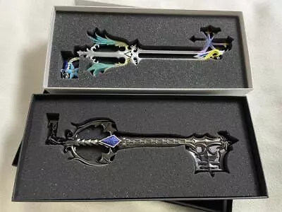 Kingdom Hearts Key Set Of 2 Disney Ambassador Hotel Limited Keyblade • $309.88