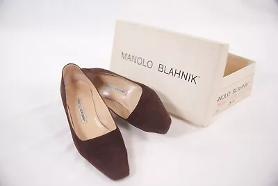 Manolo Blahnik Women's Brown Suede Pump 38.5 Previously Worn 1990s • $75