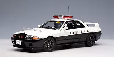 AUTOart Police Division Nissan Skyline R32 GTR Police Car 520 (Kanagawa-Kenkei)  • $395