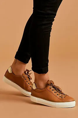 NEW Django & Juliette Womens Flats Finni Leather Sneaker - Shoes • $169.95