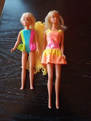Vintage~Mattel 1970's~Malibu Barbie And Skipper Doll Lot W/ Beach Towel & Extras • $39.98