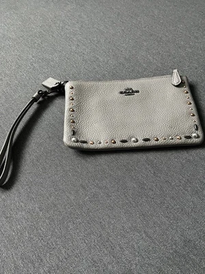 £10 • Buy Coach Studded Wristlet Purse Heather Grey