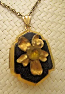 Antique Victorian Estate Gold Filled Photo Floral Locket Enamel Pendant Necklace • $95