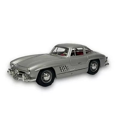 Bburago 1954 Mercedes-Benz 300 SL Gullwing 1/18 Scale Silver Diecast #3013 • $39.99