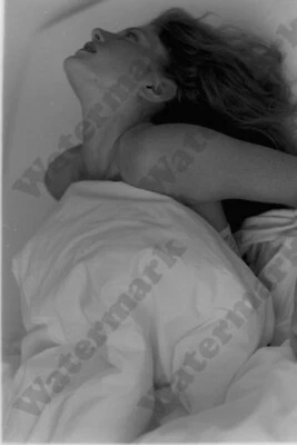 £6.92 • Buy Busty Glamour Woman Candid Original 35mm Film Negative Ar10