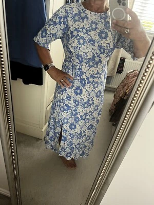 £20 • Buy Nobody’s Child Blue Floral Print Luna Midi Dress Size 14