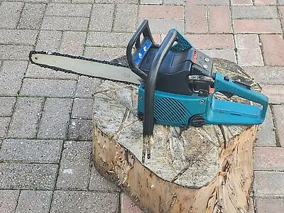 Makita Dcs 340 Petrol Chainsaw • £140