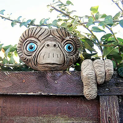 ET Alien Face Finger Ornament Resin Statue Garden Wall Tree House Art Decor • £10.48