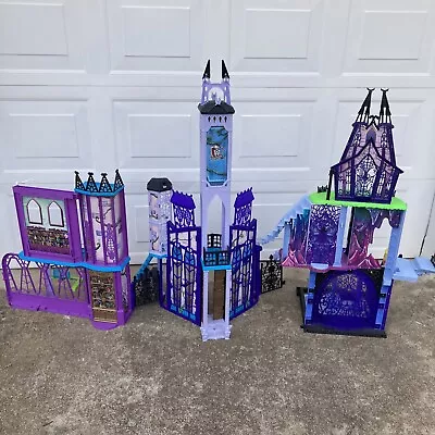 Monster High Playset Lot (2) Deadluxe HIGH SCHOOL Catacombs Freaky Fusion CASTLE • $50