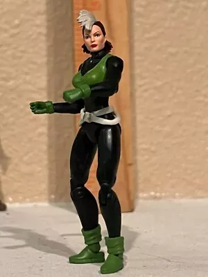 $13.64 • Buy ROGUE Marvel Universe Legends Infinite Series 3.75  Figure 2016 Late 80s Costume