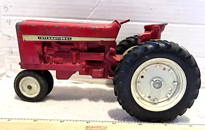 Vintage Ertl  International Harvester Tractor Diecast Red Tractor {W} • $10.20