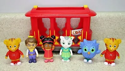 Daniel Tiger’s Neighborhood Pullback Trolley With Six Characters • $14.90