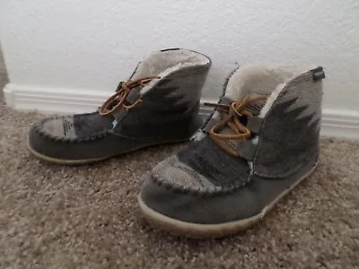 Minnetonka Gray Torrey Moccasin Bootie Size 8M 40144 • £24.08