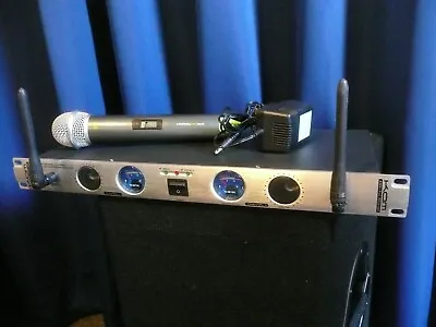 KAM KWM1930 UHF Wireless Mic/Microphone Receiver System With 1 X Microphone. • £65