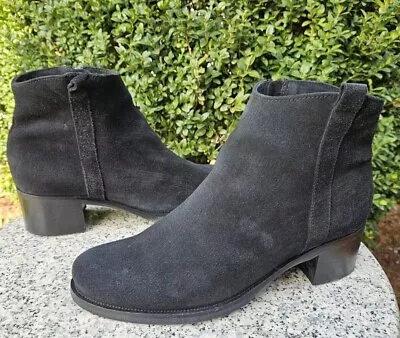 La Canadienne Women  Black Suede Leather Ankle  Boots Size : 8 • $33.99