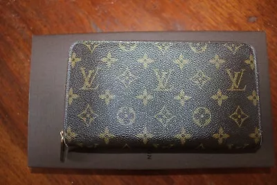 Louis Vuitton Monogram Zippy Wallet Organizer (M60002) W/Box • $110.50