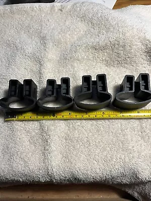 New Yakima 7V Vertical Mighty Mounts For Factory Bars - Set Of 4 Unused • $29.95