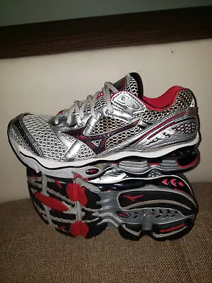 Mizuno Wave Creation 12 • $45