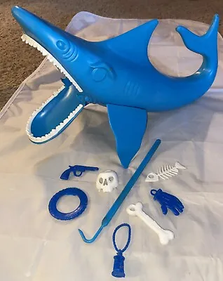 VINTAGE JUST TOYS ACTION GAME OF JAWS FISH OBJECTS OUT OF THE SHARKS MOUTH Parts • $119.99