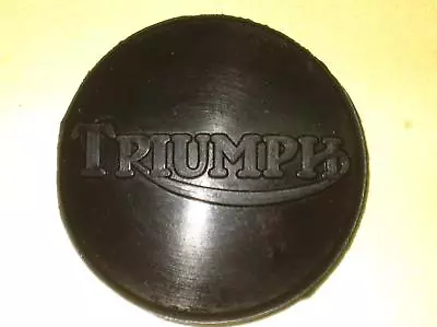$7.99 • Buy TRIUMPH Logo Gas Tank Top Plug Center Rubber OIF T120 650 UK MADE 83-3068 T140