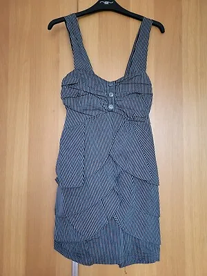 £4 • Buy WalG Dress Size M/L Grey With Black Stripes 