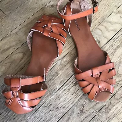 MOSSIMO SUPPLY Tan Brown Ladies Size 8.5 Sandals Buckle • $9.53