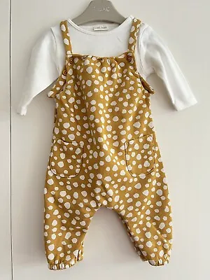 Baby Girls 0-3 Months NEXT Dungarees Outfit Animal Print Yellow Spots GC • £6.99