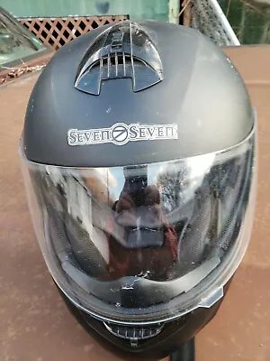 USED Seven Zero Seven Vendetta -Blac- Full Face DOT Helmet Size - Medium • $14.95