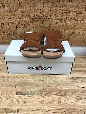 Minnetonka Leather Fringe Daisy Sandals Size 6 Brown  New Condition W/ Box B-1 • $27.99